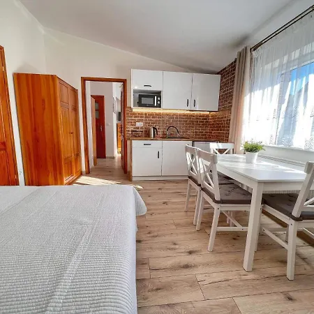 Δωμάτια σε οικογενειακή κατοικία Niedaleko Morza *