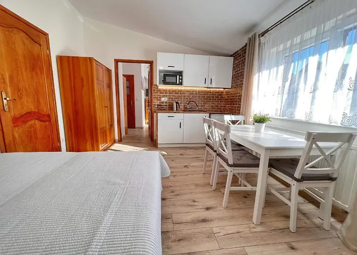 Δωμάτια σε οικογενειακή κατοικία Niedaleko Morza *